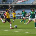 La delantera Madelin Riera no tuvo su mejor partido en este debut.