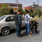 Un control de seguridad de talibanes en Kabul (Afganistán) el 6 de octubre de 2023.