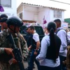 Los candidatos ya no abrazan al pueblo y los escoltas de los políticos impiden el diálogo ameno.