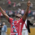 Gustavo Asprilla marcó el primer tanto de El Nacional sobre Mushuc Runa.