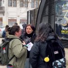 Un grupo de personas fue registrado este domingo, 8 de octubre, al asistir al Festival Internacional de Cine de Valdivia, en Valdivia (Chile).