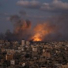 El bombardeo Israel a Gaza en respuesta a la acción del grupo Hamas ha causado más de 1.000 fallecidos.