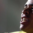 Kendry Páez de Ecuador celebra su gol hoy, en un partido de las Eliminatorias Sudamericanas para la Copa Mundial de Fútbol 2026 entre Bolivia y Ecuador en el estadio Hernando Siles en La Paz (Bolivia).