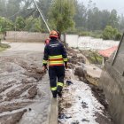 Las fuertes lluvias colapsaron un muro en el sector de Rumihuaico, Tumbaco