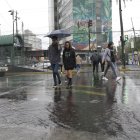 La lluvia sorprendió a los estudiantes de las universidades ubicadas en la 12 de octubre