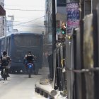 Transporte urbano. Los sitios por donde pasa la Metrovía están cubiertos de hollín. En el centro de la ciudad, en promedio, hay valores de 15.66 ug/m3 de PM2.5.