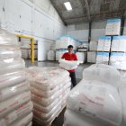 Planta. Nutec tiene 30 años en el mercado e importa materia prima de diversos países, como China.