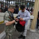 En el recinto electoral Universidad Agraria se acercaron muy temprano a sufragar.