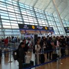 Ecuatorianos se agrupan para salir desde Israel. Está previsto que arriben al país este lunes 16 de octubre