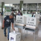 Votaciones. Los ecuatorianos acudieron a las urnas aferrados a que las nuevas autoridades les generen mejores condiciones de vida.