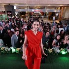 La autora asegura que ella descubre la belleza en la luz y de igual manera en las sombras.