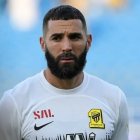 Benzema actualmente juega en el fútbol de Arabia Saudita.