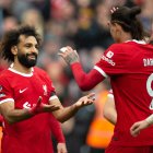Liverpool (United Kingdom), 21/10/2023.- Liverpool"s Mohamed Salah celebrates after scoring the second goal during the English Premier League match between Liverpool and Everton in Liverpool, Britain, 21 October 2023. (Reino Unido) EFE/EPA/PETER POWELL No use with unauthorized audio, video, data, fixture lists, club/league logos, "live" services" or as NFTs. Online in-match use limited to 120 images, no video emulation. No use in betting, games or single club/league/player publications.