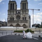 París. Después del incendio empezaron las obras de reconstrucción