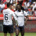 Facundo Rodríguez y Ricardo Adé han formado una sólida zaga en Liga de Quito.