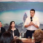 El presidente electo Noboa informó del apoyo en una reunión con migrantes en Roma, Italia.