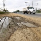 Vialidad. Los ofrecimientos de mantenimiento integrales de los 10 kilómetros de La Puntilla quedaron en el olvido. En el camino se pueden encontrar algunos tramos lleno de polvo y hasta lodo. Además, los residentes reclaman que algunas soluciones viales prometidas tampoco se han cumplido.