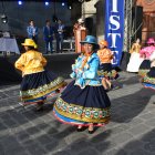 Festividades. Esta tradicional invitación comprende un ritual donde se involucran danzantes, personajes del desfile y una banda de pueblo.