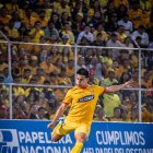 Barcelona consigue mantenerse en la punta tras vencer a Orense