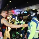 Varios ciudadanos fueron multados por llevar a más de una persona en moto.