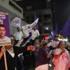 Simpatizantes de Daniel Noboa durante la celebración de su triunfo en la segunda vuelta electoral del 15 de octubre.