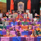 Altar. Atractivo para fotos y peticiones del público.