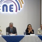 Reunión. Los miembros del Consejo Electoral se reunieron este domingo al mediodía.