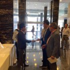 El asambleísta electo César Umajinga fue de los primeros en llegar al legislativo