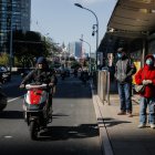 Pekín, la capital del gigante asiático, se despertó este lunes 6 de noviembre de 2023 con una bajada repentina de las temperaturas de más de 10 grados centígrados con respecto a la semana anterior.