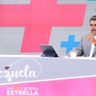 El presidente venezolano, Nicolás Maduro, durante su programa "Con Maduro +", transmitido por el canal estatal VTV, este lunes 6 de noviebre, en Caracas (Venezuela).