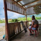 Escena. Familiares esperan poder sepultar todo el cuerpo.