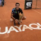 Alejandro Tabilo como campeón del Challenger de Guayaquil 2023, tras vencer en la final al colombiano Daniel Galán por 6-2, 6-2.