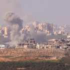 Los bombardeos por parte del Ejército israelí se han mantenido sobre varias infraestructuras, entre ellas hospitales, en la Franja de Gaza.