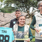 Directivos y jugadores del Cumbayá llegaron al zoológico para el apadrinamiento de Timo.