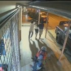 Imágenes de una cámara de seguridad.