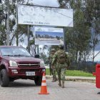 Militares ecuatorianos de la IV División del Ejército Amazonas y del batallón de Infantería Mayor Galo Molina, realizan patrullaje en la zona fronteriza con Colombia, en una fotografía de archivo.
