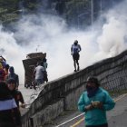 Manifestantes se unen a una nueva jornada de protestas contra el contrato entre el Estado y Minera Panamá, subsidiaria de la canadiense First Quantum Mineral (FQM), hoy en Ciudad de Panamá (Panamá).