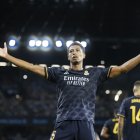 VIGO (GALICIA), 25/08/2023.- El centrocampista británico del Real Madrid Jude Bellingham celebra su gol durante el partido correspondiente a la Jornada 3 de LaLiga que enfrenta este viernes al Celta de Vigo y Real Madrid en el estadio de Balaídos, en Vigo. EFE/Lavandeira