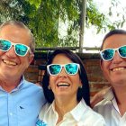 Ricardo Patiño (izquierda) junto al entonces binomio presidencial del correísmo conformado por Luisa González y Andrés Arauz.