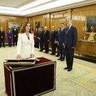 Madrid. Mónica García, ministra de Sanidad, promete el cargo ante el Rey.