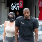 Kanye West y Bianca Censori en una de sus salidas.