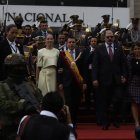 Cambio de mando. El presidente Daniel Noboa, junto a su esposa, Lavinia Valbonesi, al cierre del evento.