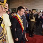 Daniel Noboa en su salida de la Asamblea Nacional.