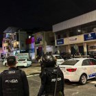 Policías. Los agentes fueron atacados en el sur de Guayaquil.