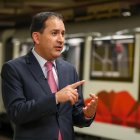 El gerente del Metro de Quito, Víctor Hugo Villacrés, habla con EFE el 22 de noviembre en Quito (Ecuador).