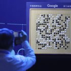 China defiende que el futuro de la IA "sea decidido por todos los países"