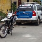 Investigación. A la policía le tocó indagar la identidad de los baleados. El vecindario prefirió no hablar.