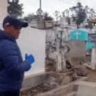 Caso. El nieto de Segundo Robayo muestra el sitio donde descansa su abuelo, aunque registra como vivo.