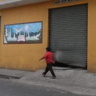 Atentaron contra locales en Bastión.