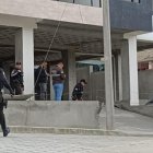 El cuerpo de Josselyn Quezada, estudiante de 20 años, revela signos de violencia, desencadenando una intensa investigación en Loja.